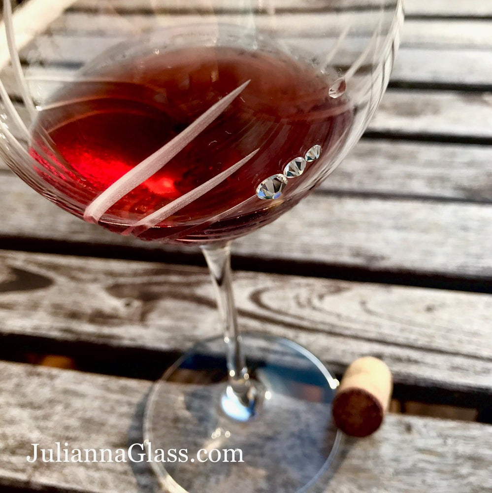 Breeze Red Wine Glasses - Set of 2 in gift box