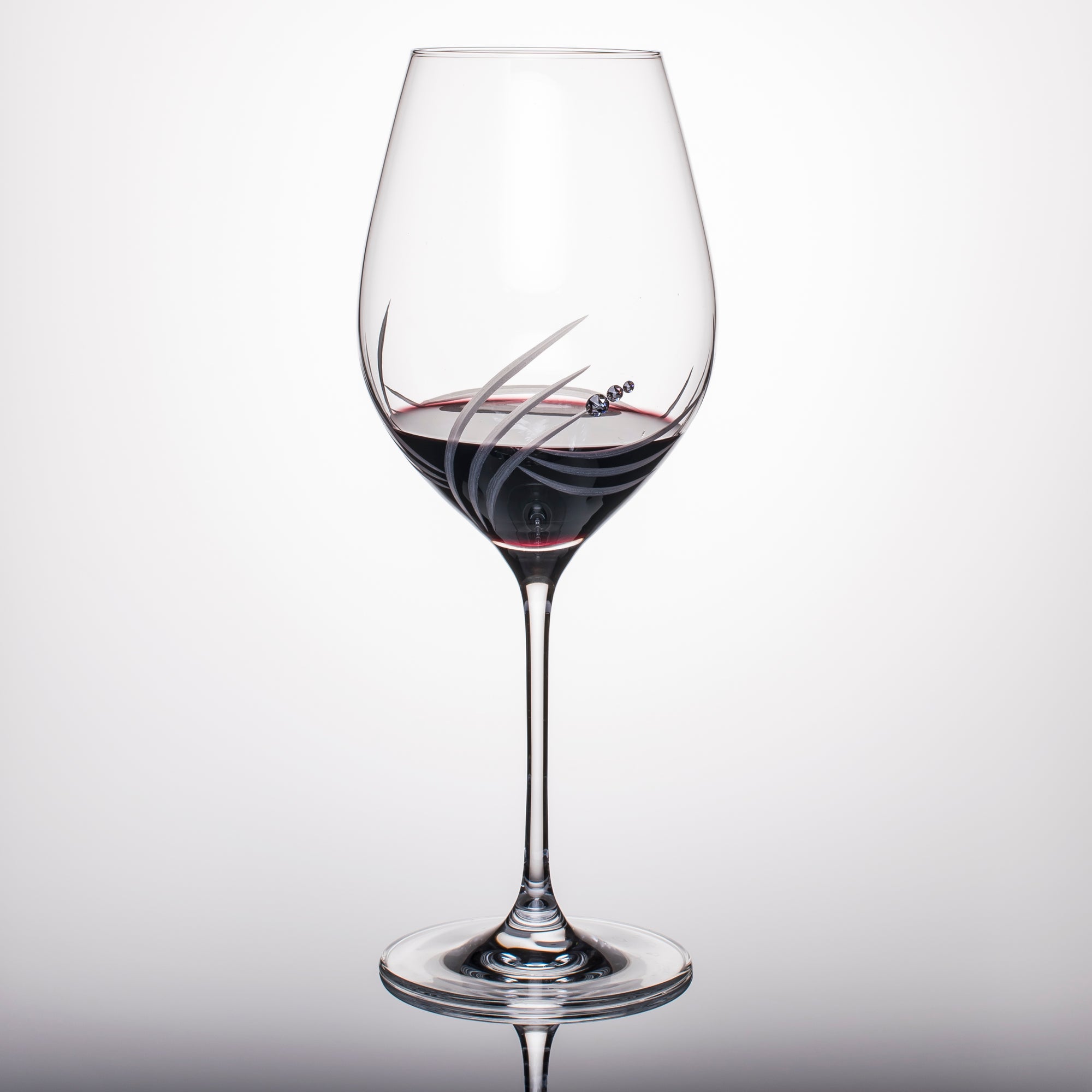 Wine Waves Red Wine Glasses - Set of 2 in gift box – Julianna Glass