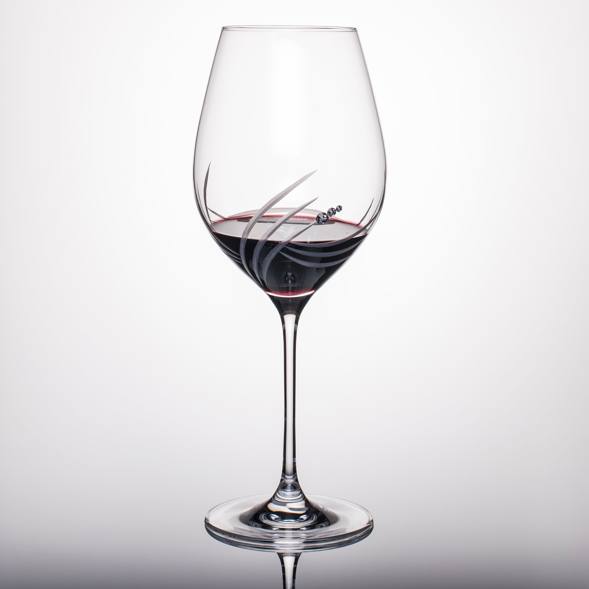 Breeze Bordeaux Red Wine Glasses - Set of 2 in gift box – Julianna Glass