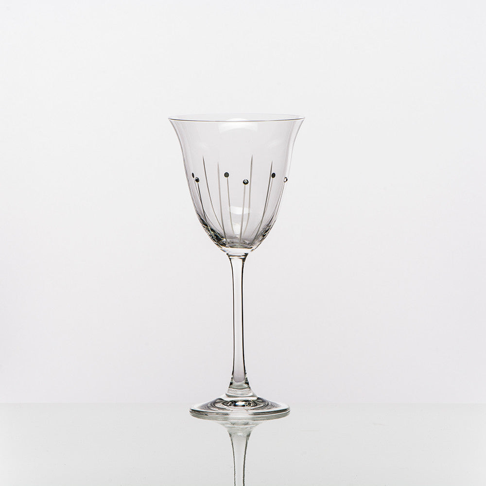 red-wine-glasses-falling-rain